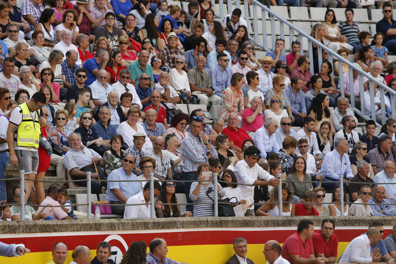 Fotos: Público en la corrida de rejones