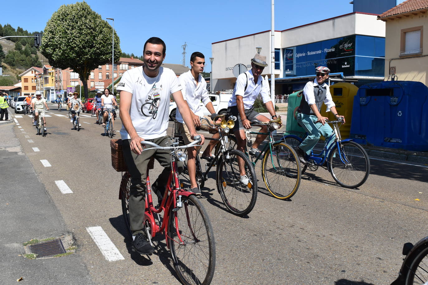 Fotos: Las bicicletas clásicas invaden Aguilar de Campoo