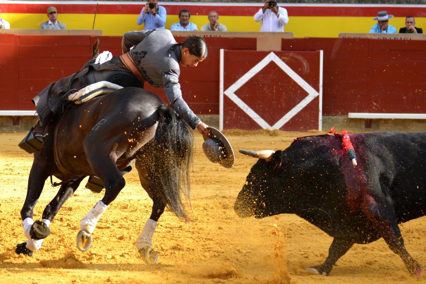 Fotos: Corrida de rejones en Palencia