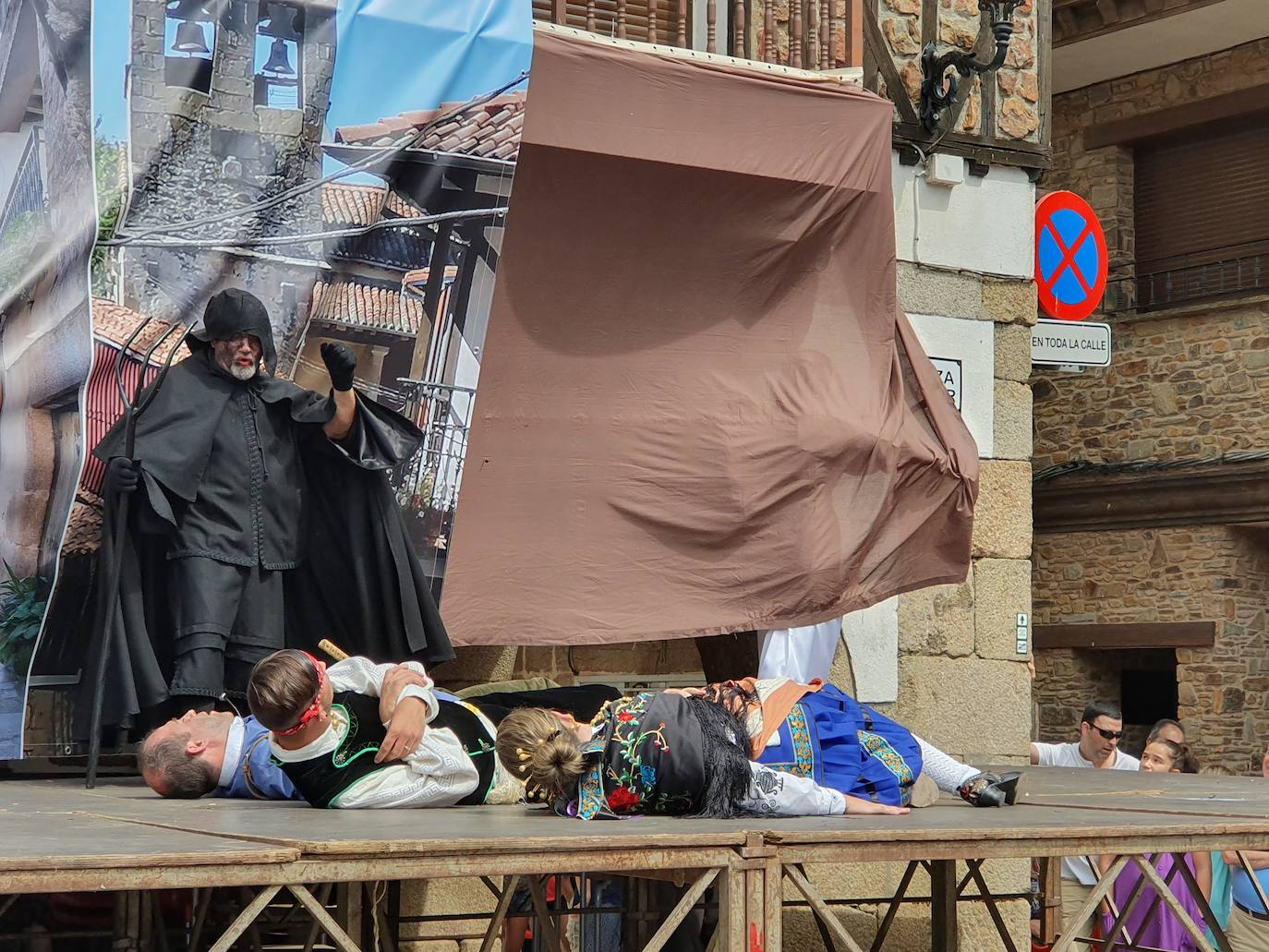 Fotos: Sotoserrano recupera la representación de la Loa