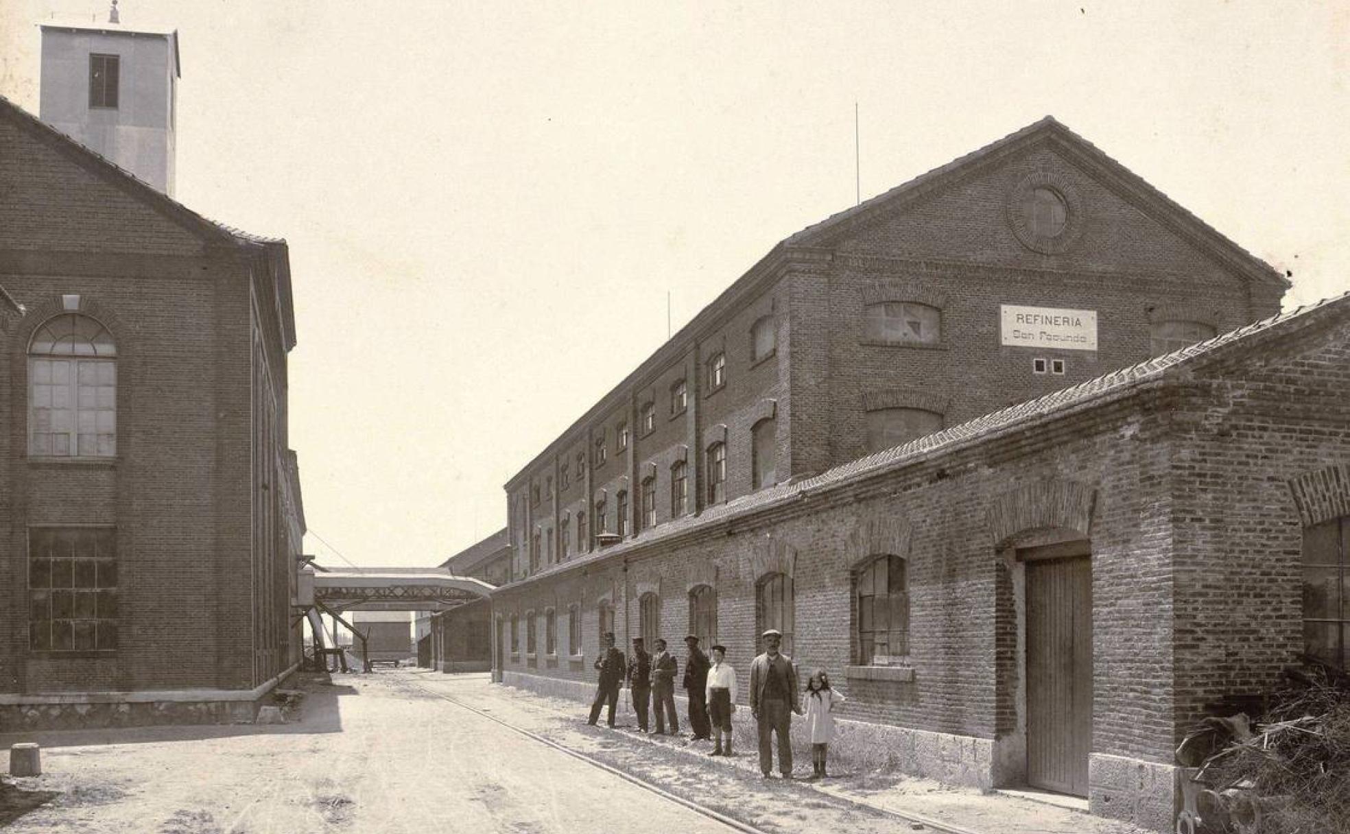 La Sociedad Industrial Castellana, encargada del abastecimiento de agua en 1900, construyó la azucarera Santa Victoria, en la imagen.