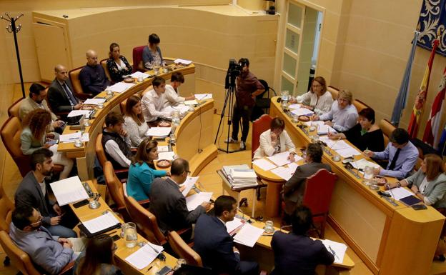 Pleno del Ayuntamiento de Segovia en el que se ha aprobado el PEAHIS.