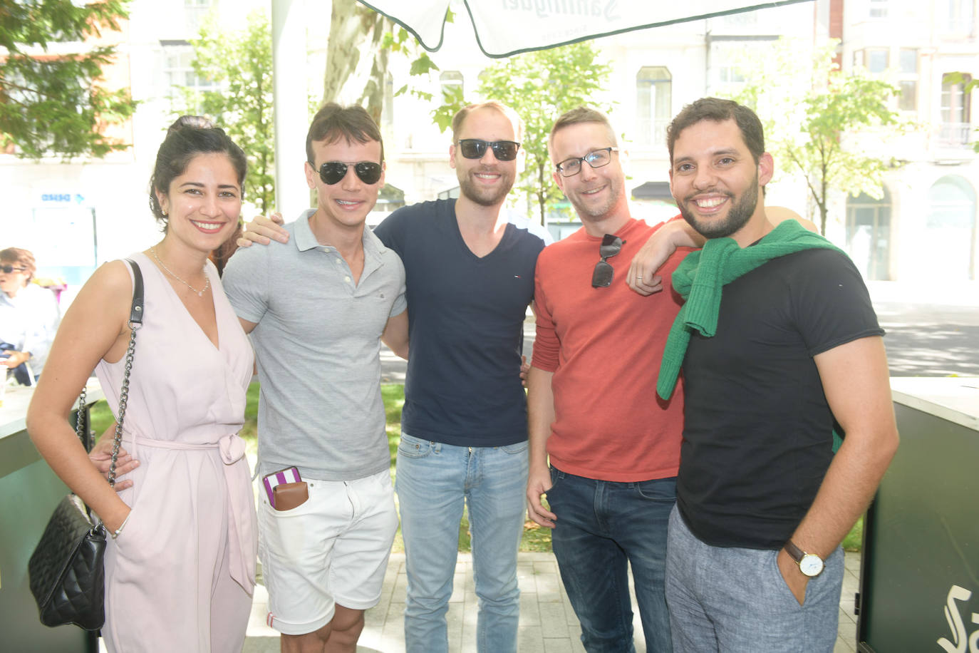 Fotos: Ambiente en las casetas de la feria de día