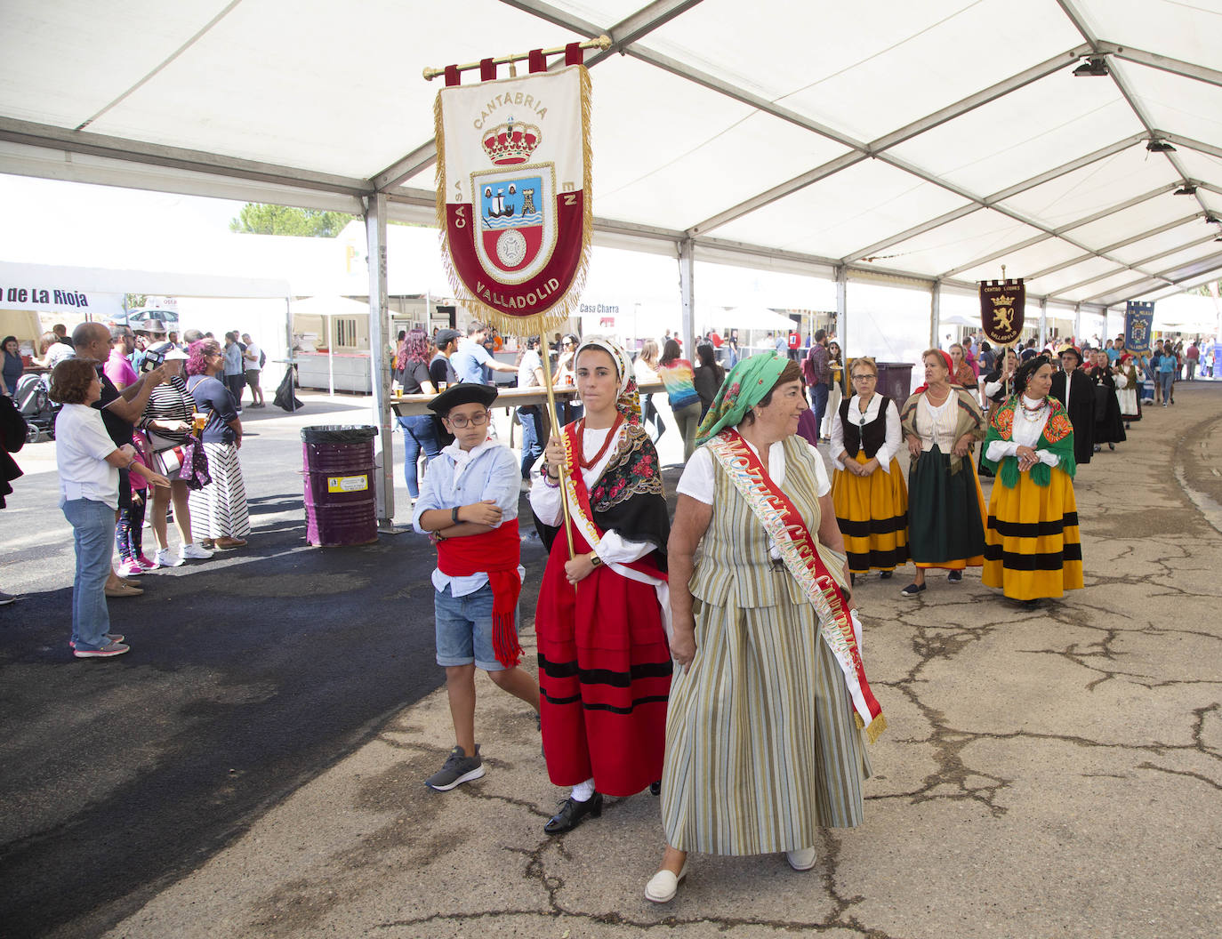 Fotos: Bocados y folclore de toda España en las casetas regionales