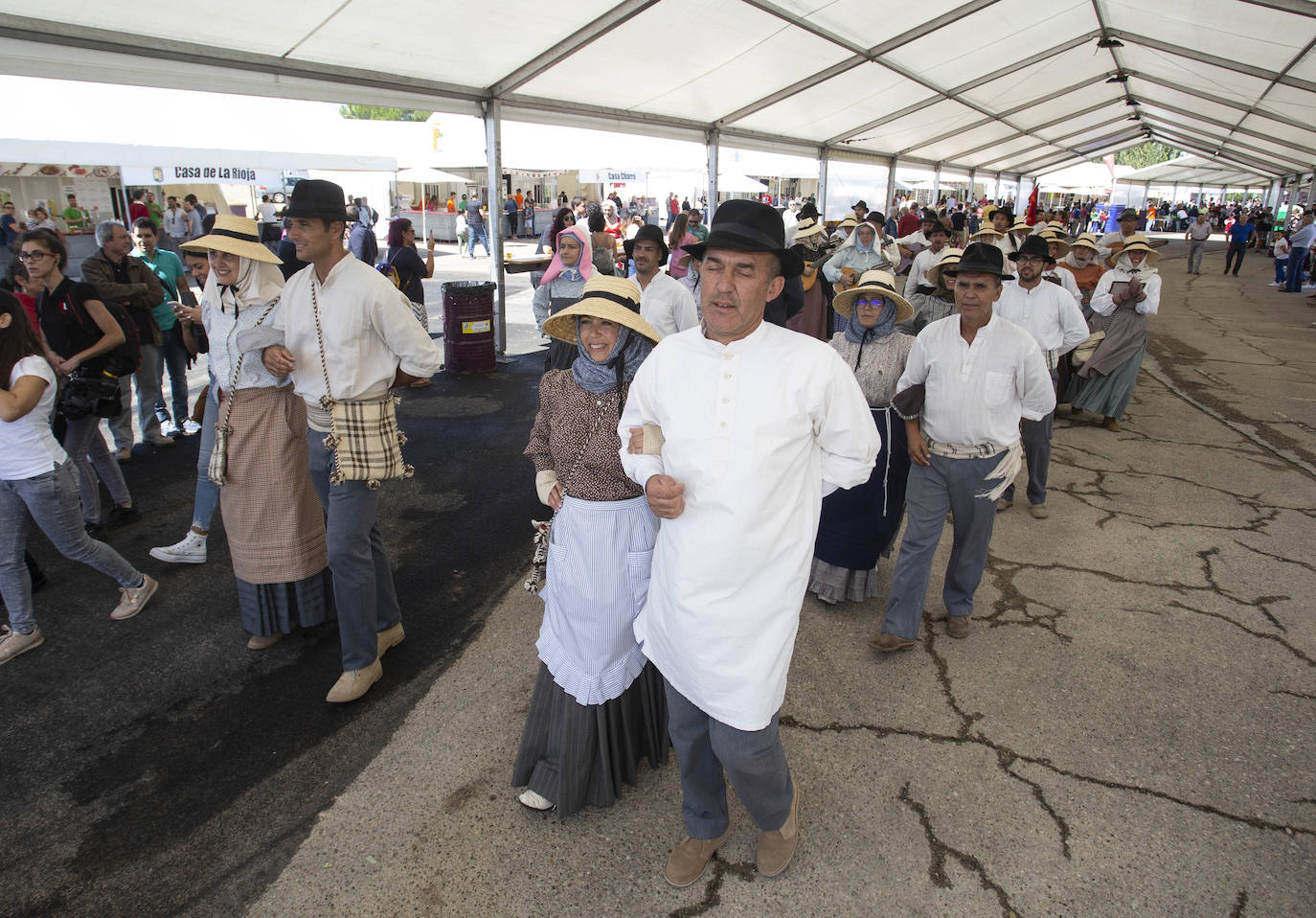 Fotos: Bocados y folclore de toda España en las casetas regionales