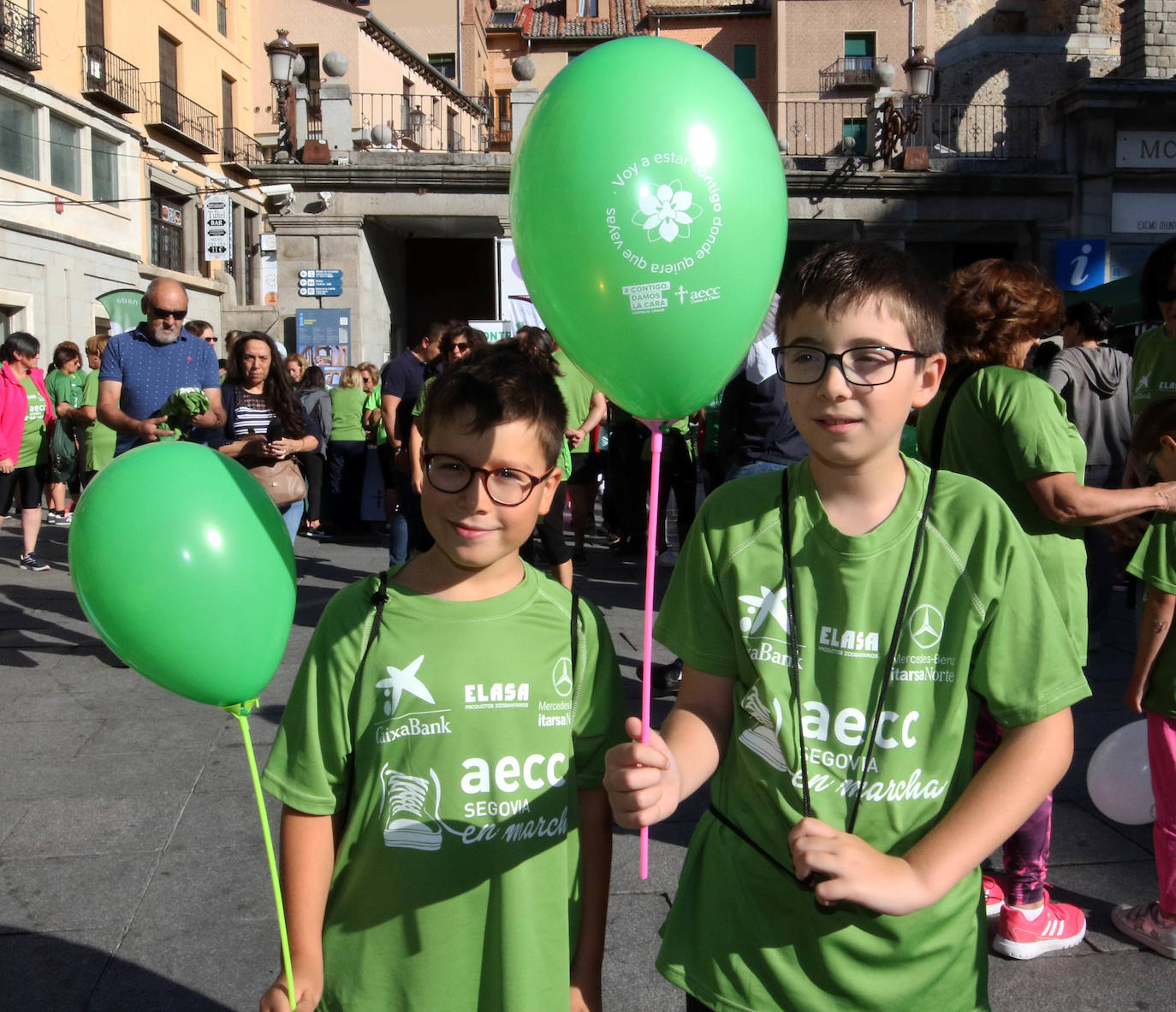 Fotos: VI Marcha contra el Cáncer en Segovia