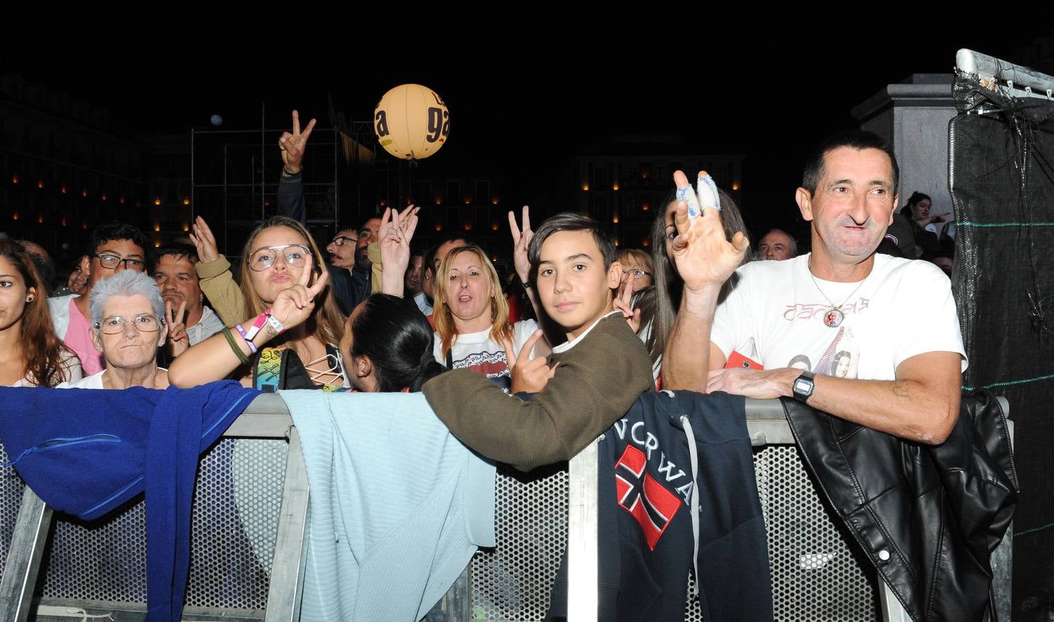 Fotos: Concierto de Camela en la Plaza Mayor de Valladolid
