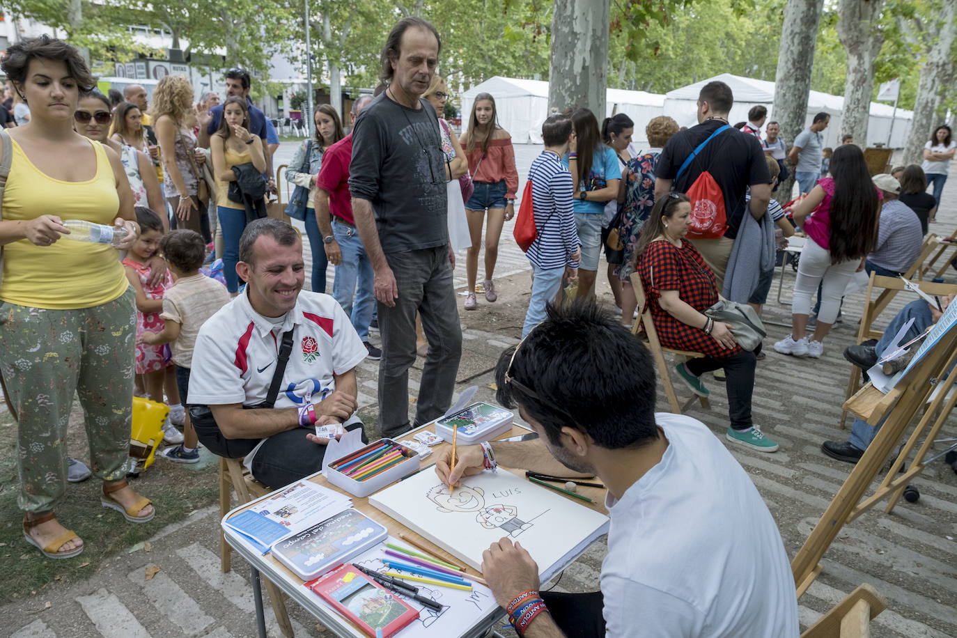 Fotos: Caricaturistas en la Acera de Recoletos