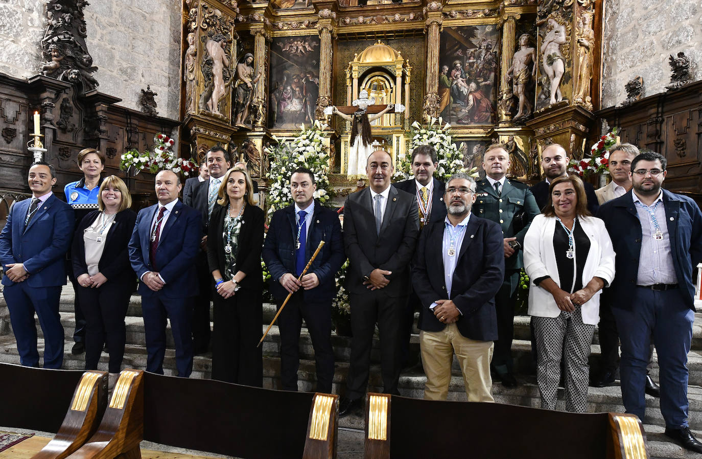 Fotos: Ofrenda de flores al Santísimo Cristo del Caloco en El Espinar