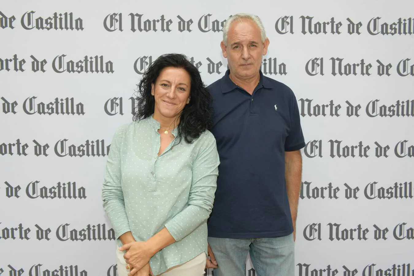 Mónica Castillo: UNA CASETA EN LA FERIA DE ABRIL