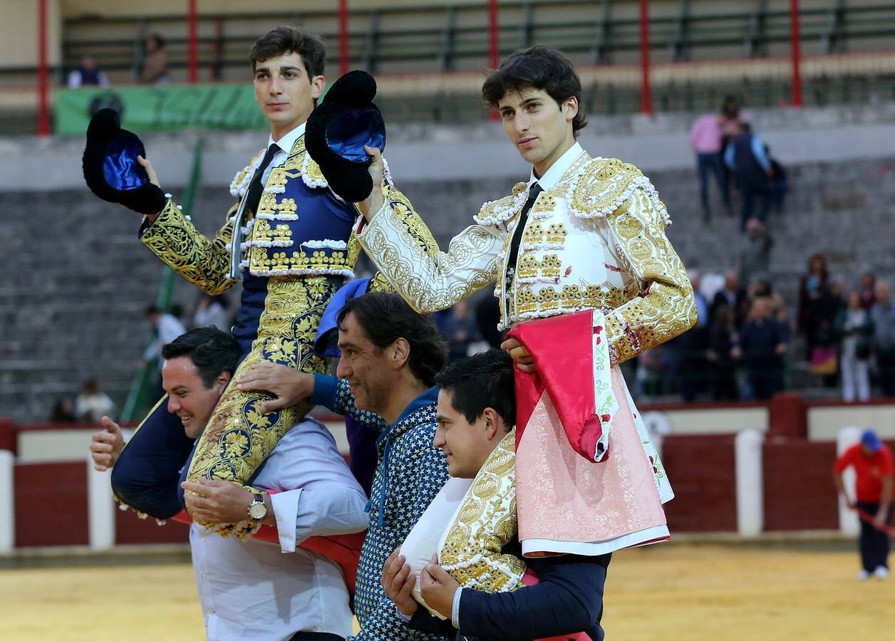 Con toros de la ganadería Torrealba para Marcos, Antonio Grande y Fernando Plaza