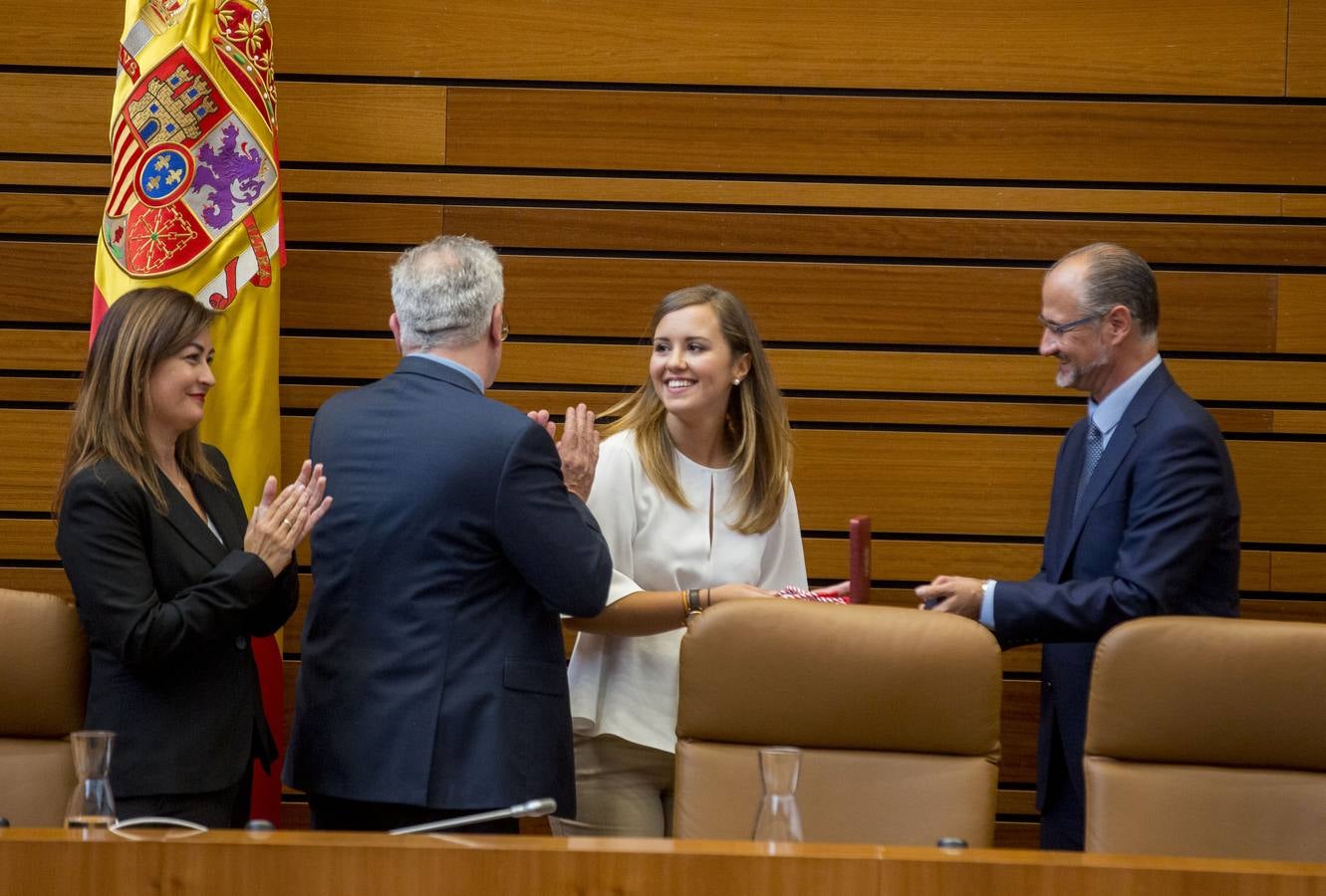 Tudanca afea al presidente haber empezado, con la ayuda de Cs, por incrementar altos cargos y asesores a dedo