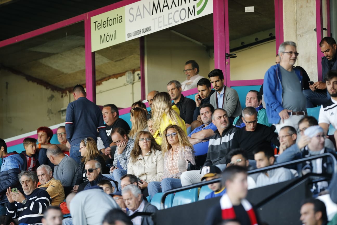 Fotos: Derbi entre el Salamanca CF UDS B y la UD Santa Marta