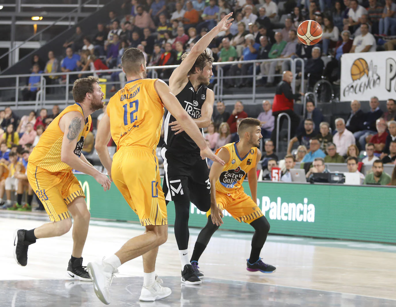 Fotos: Palencia Baloncesto 96 - 78 Ourense Baloncesto