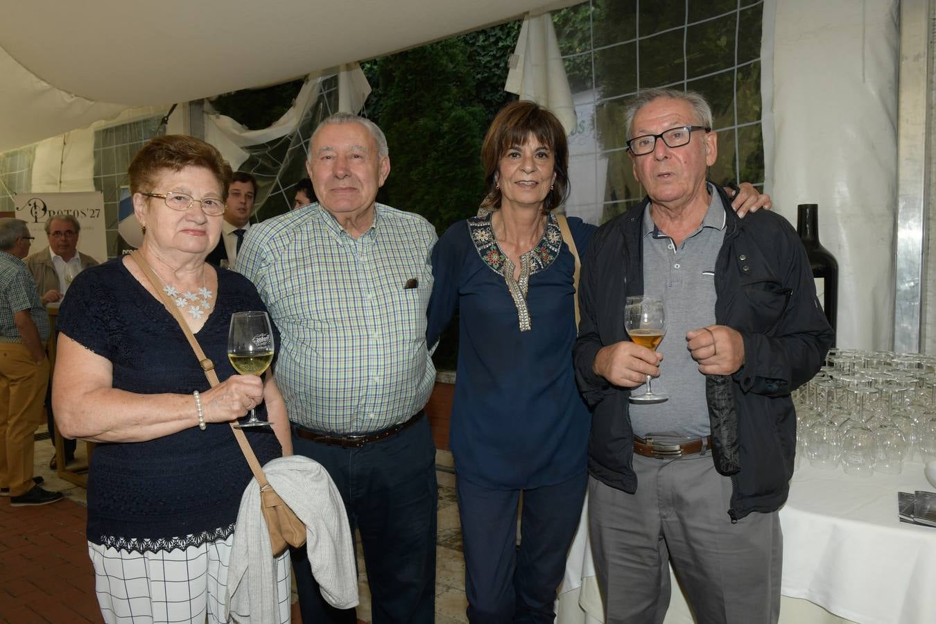 De la peña taurina Afición Vallisoletana acudieron Visitación Bernal, Mariano Hernández (presidente), Isabel Aguado y Leopoldo San Juan.