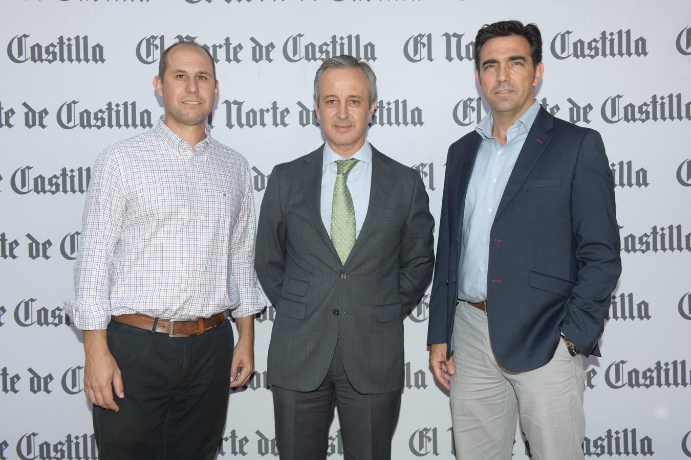 De Vox asistieron Mario de Fuentes (diputado provincial), Pablo Sáez (diputado nacional) y Javier García (concejal en Valladolid).