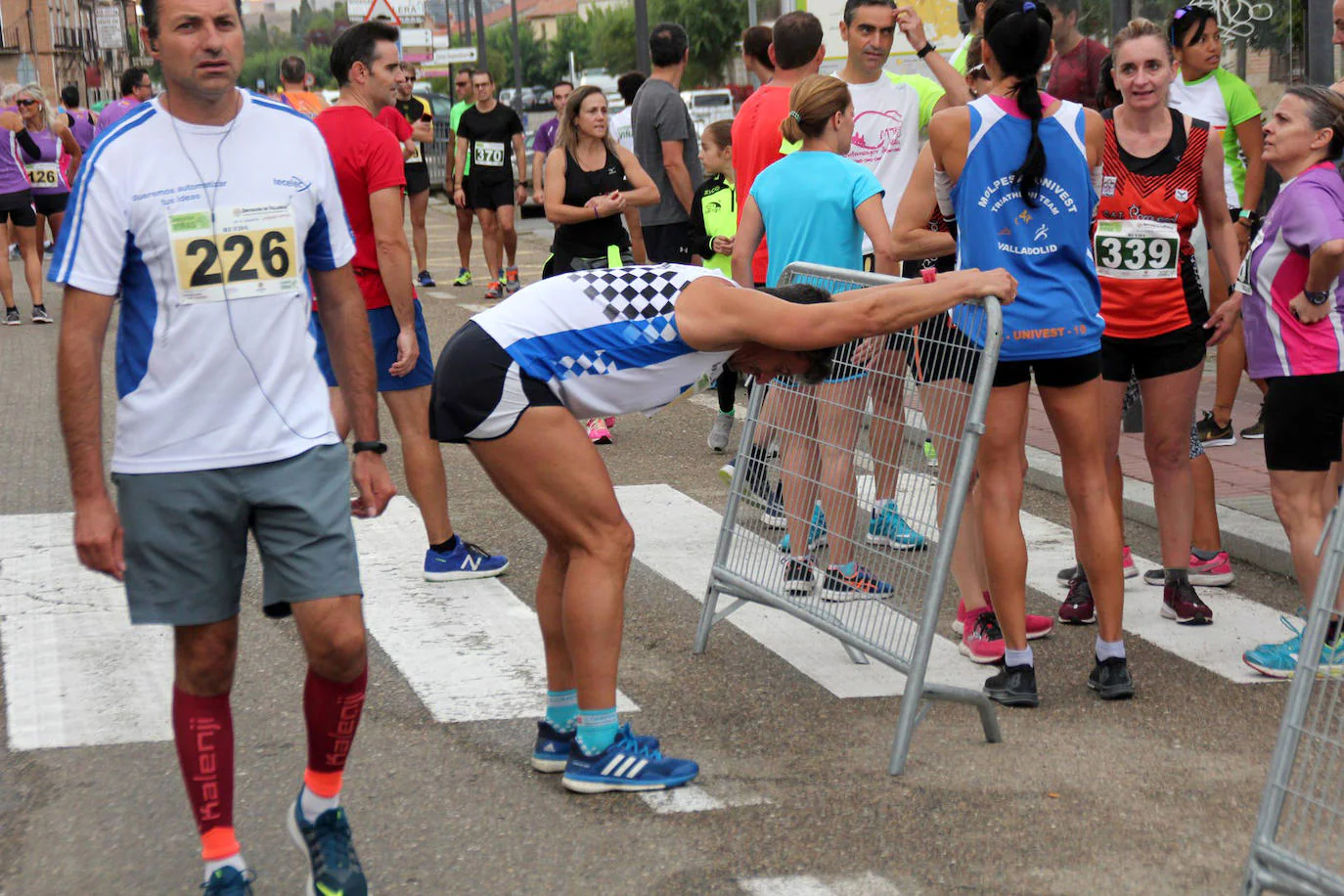 Fotos: Más de 300 atletas participan en la carrera &#039;Corriendo entre viña&#039; de Rueda