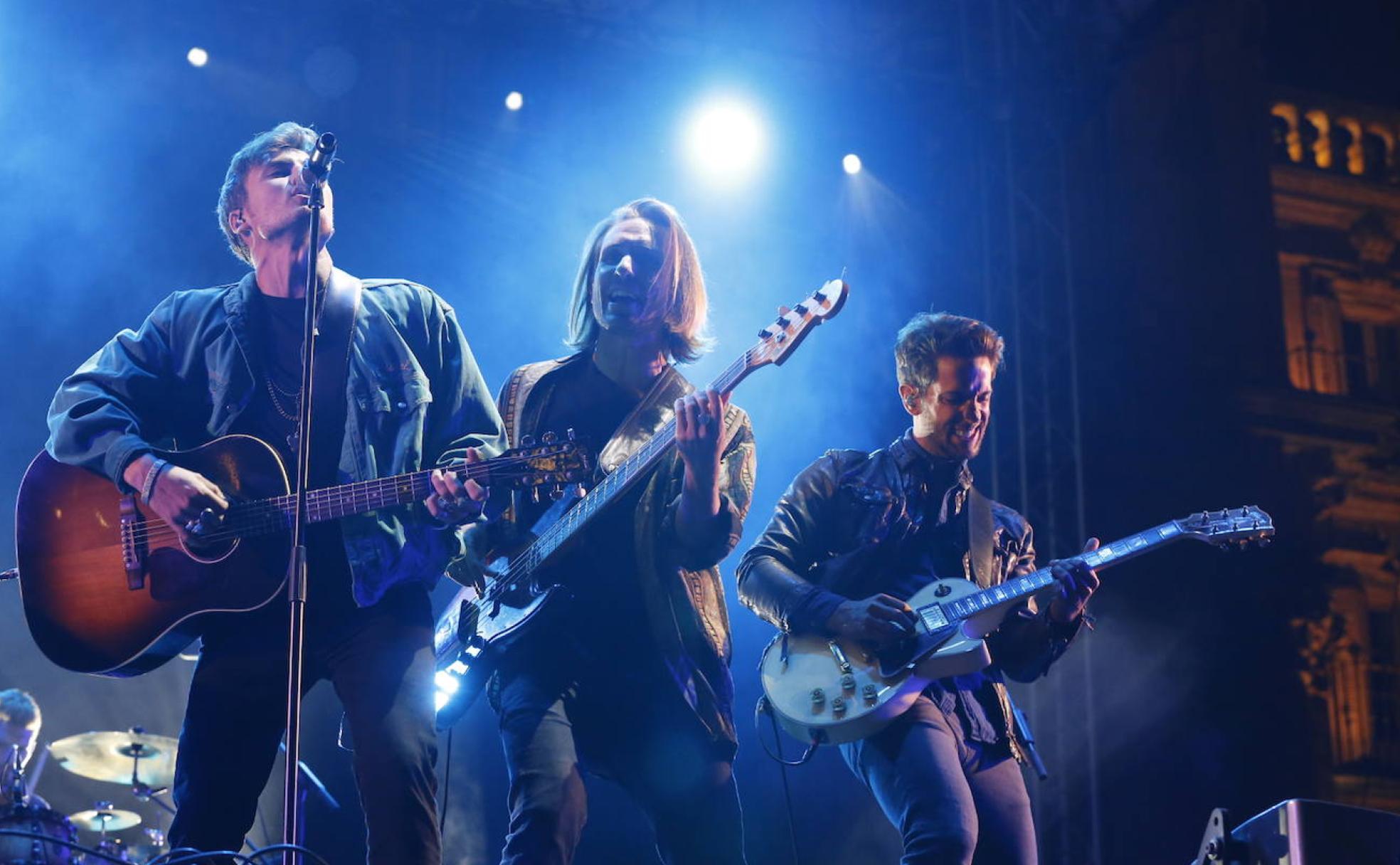 Concierto de anoche en la Plaza Mayor para cerrar las fiestas.