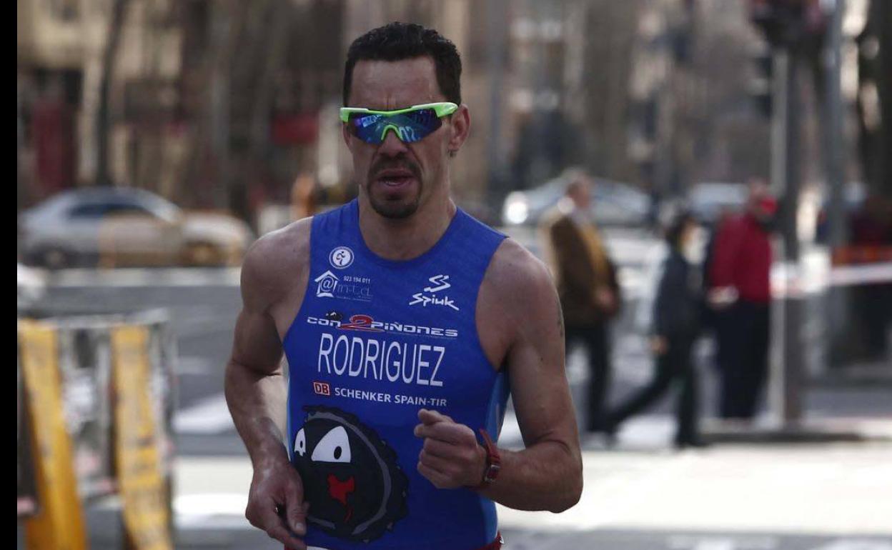 Alexis Rodríguez, durante una prueba de duatlón 