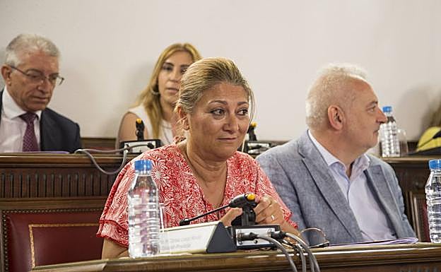 La secretaria provincial del PSOE, Teresa López. 