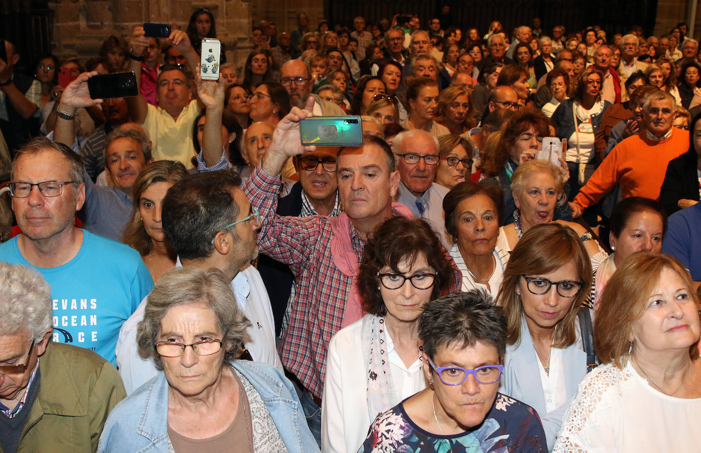 Fotos: La Virgen de la Fuencisla ya está en la Catedral