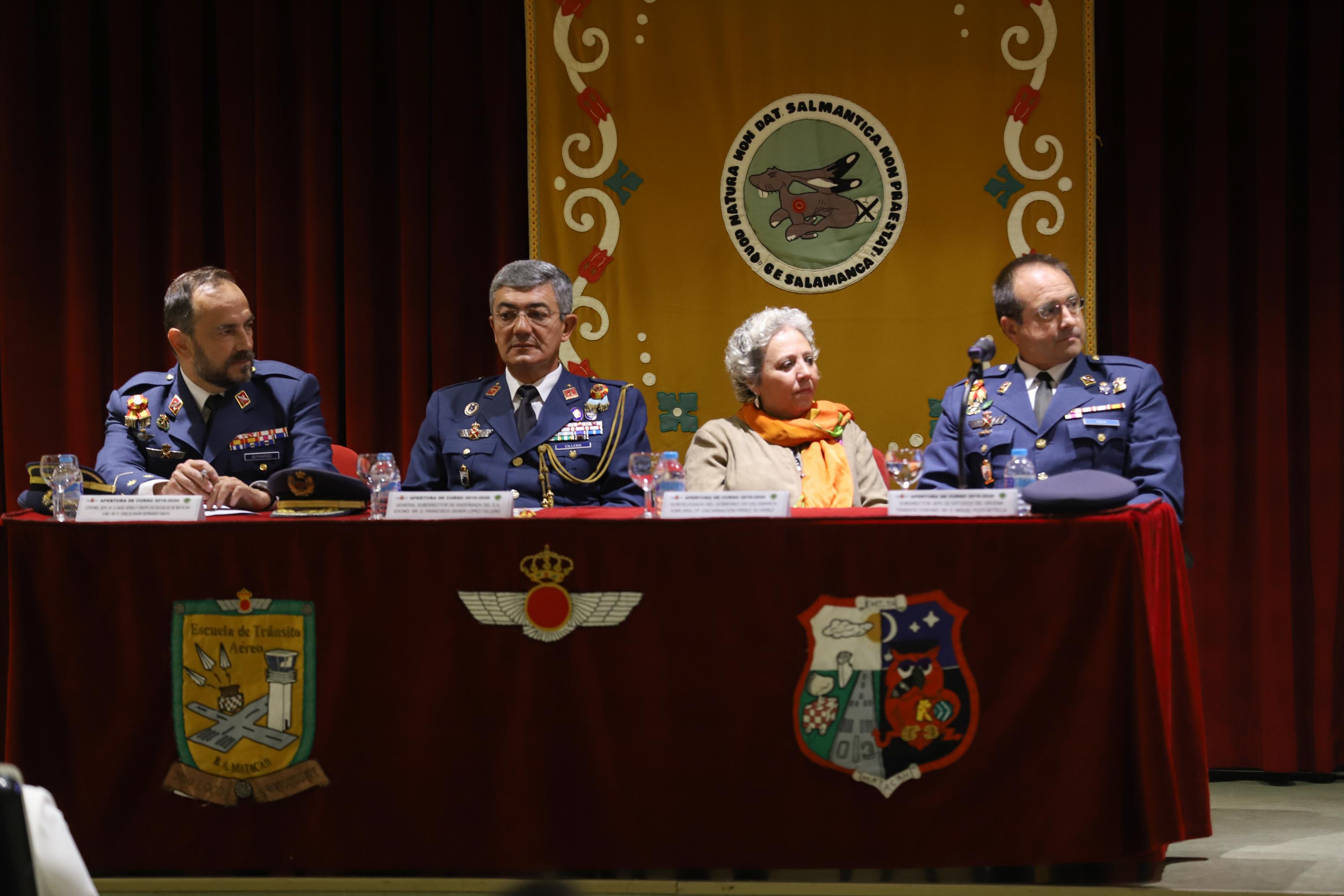 Inicio del curso en la Escuela de la Base de Matacán.