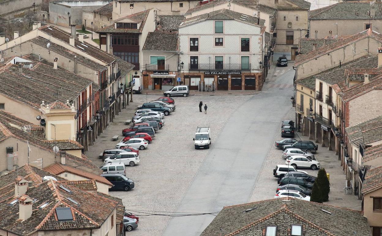 Vista de la plaza de España de Turégano. 