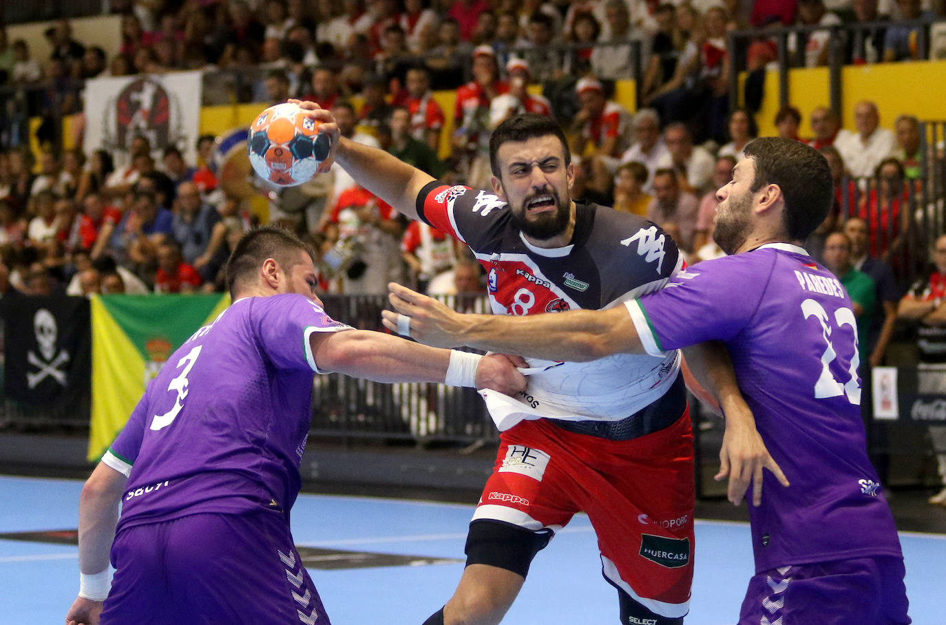 Partido entre el Balonmano Nava y el Guadalajara ANTONIO DE TORRE