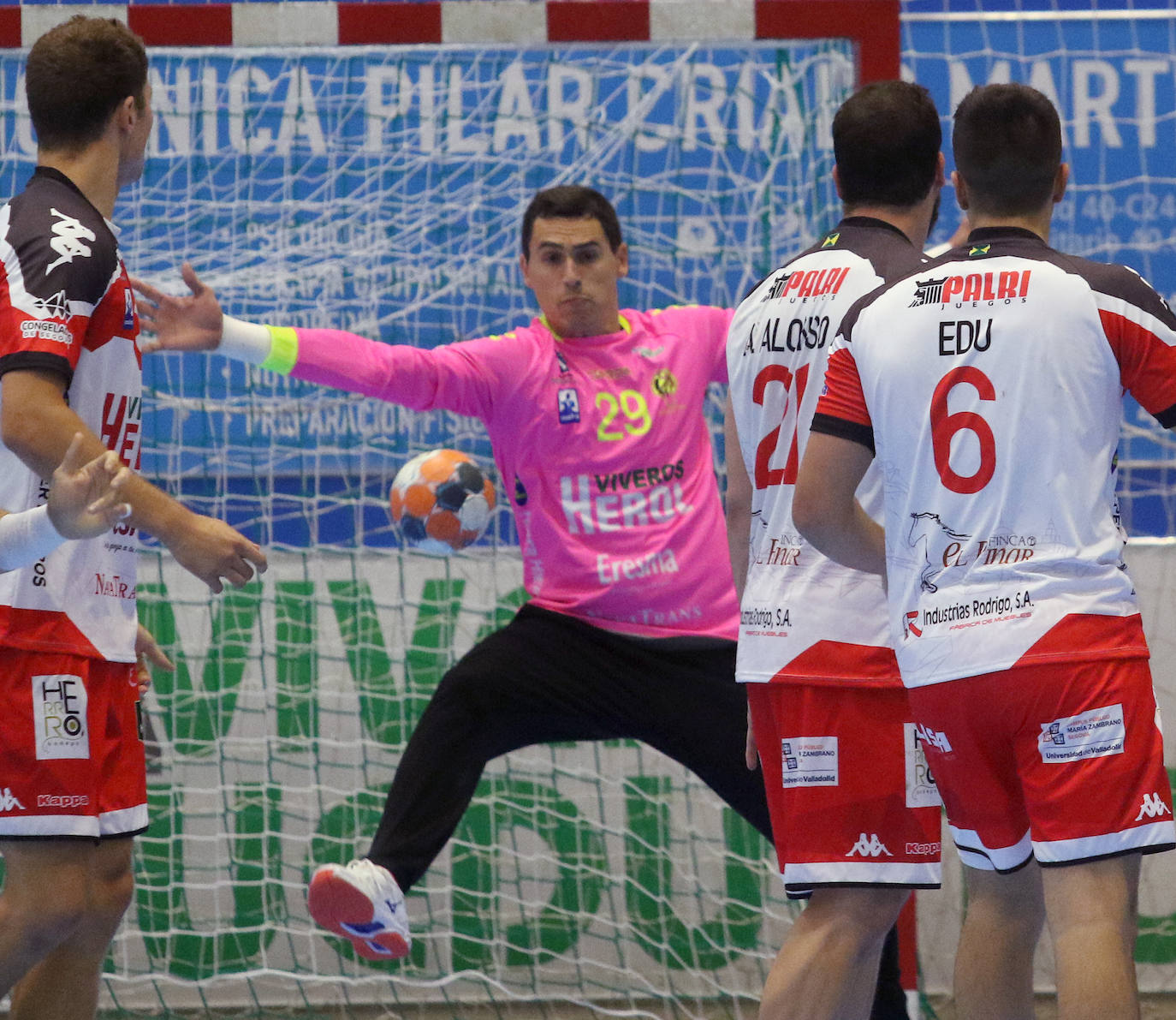 Partido entre el Balonmano Nava y el Guadalajara ANTONIO DE TORRE