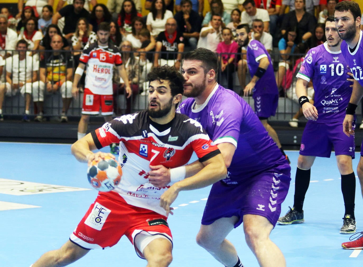 Partido entre el Balonmano Nava y el Guadalajara ANTONIO DE TORRE