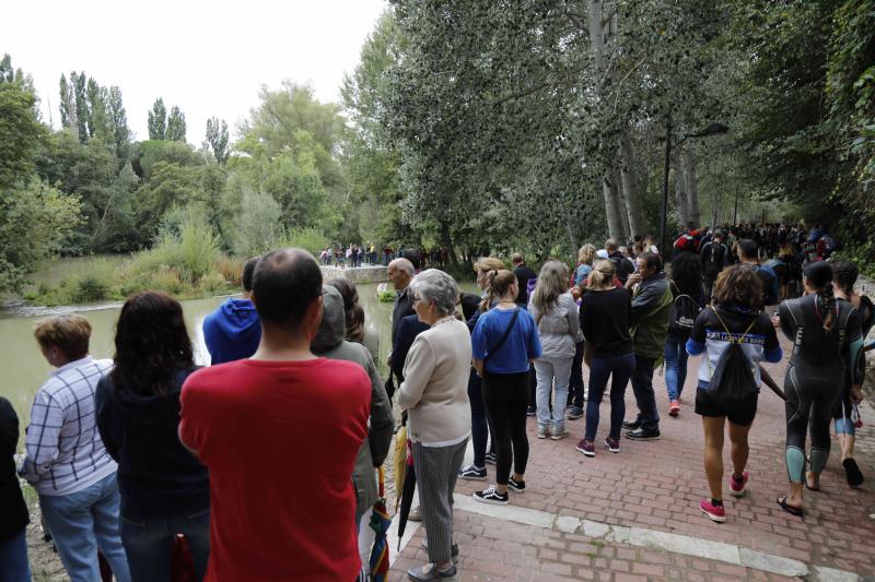 Fotos: Un centenar de atletas desafían a la lluvia en Valbuena de Duero (1/2)