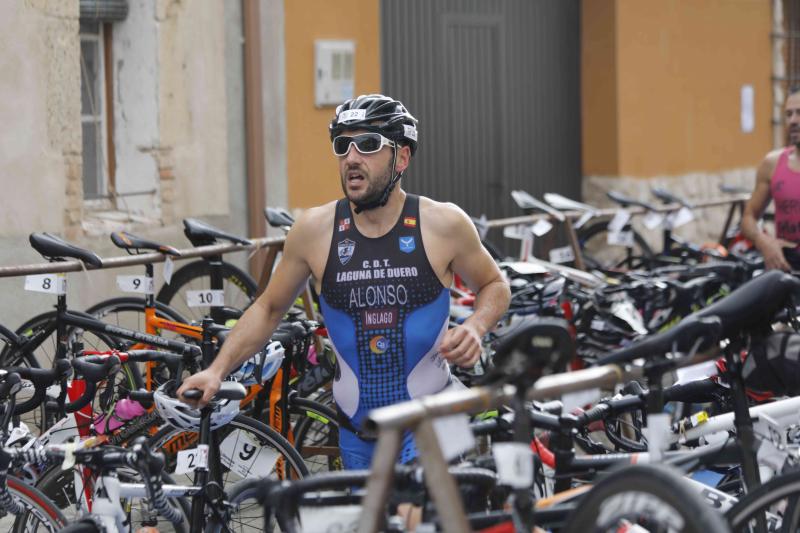 Fotos: Un centenar de atletas desafían a la lluvia en Valbuena de Duero (1/2)