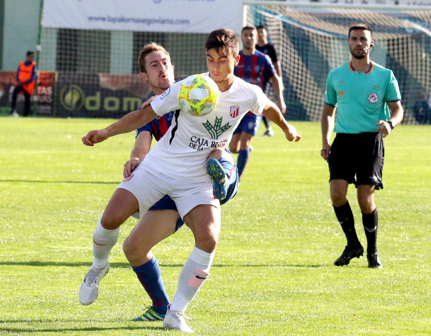 Encuentro entre la Gimnástica Segoviana y el Santa Marta.