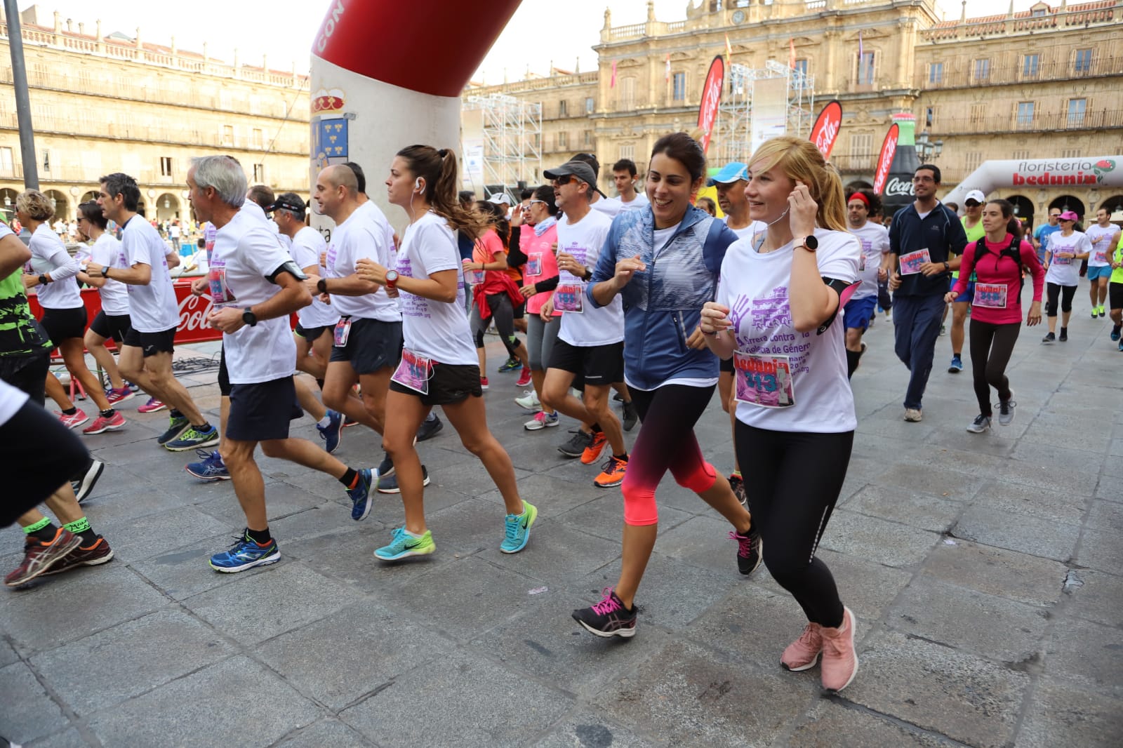 Fotos: IV Carrera contra la violencia de género en Salamanca