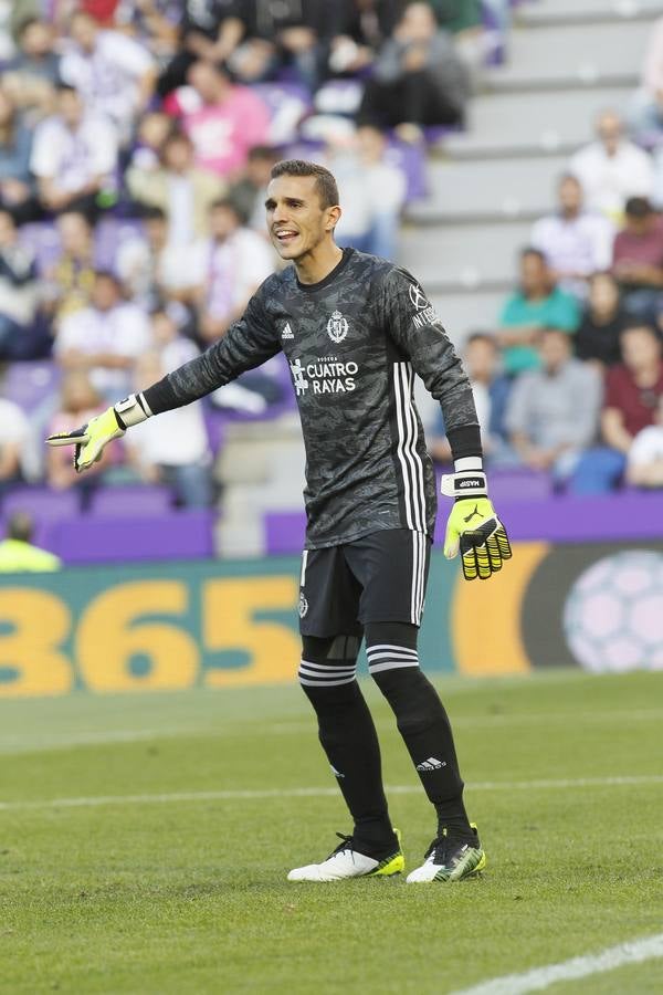 Óscar Plano adelantó al Real Valladolid después de una gran jugada llevada por Nacho, Guardiola y Toni Villa y empató Carlos Fernández