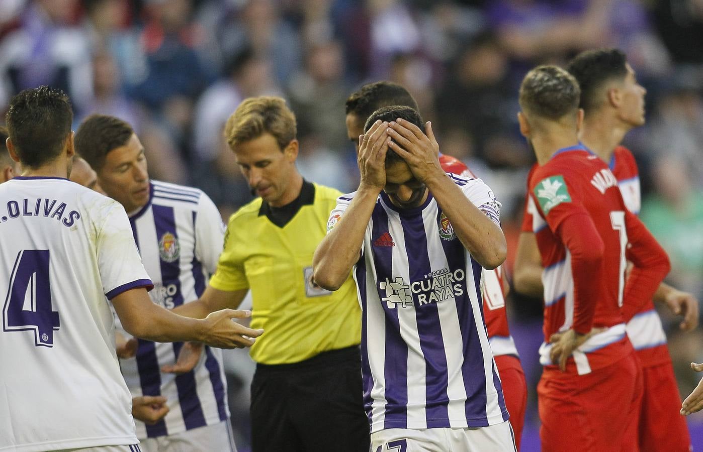 Óscar Plano adelantó al Real Valladolid después de una gran jugada llevada por Nacho, Guardiola y Toni Villa y empató Carlos Fernández