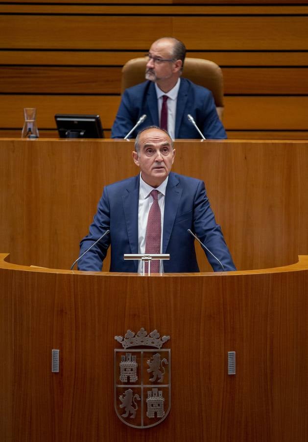 Tomás Quintana alerta sobre la lista de espera para acceder a residencias de mayores públicas o concertadas y sobre el deterioro de servicios que se percibe en el medio rural