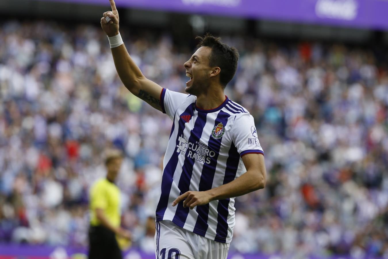 Óscar Plano adelantó al Real Valladolid después de una gran jugada llevada por Nacho, Guardiola y Toni Villa y empató Carlos Fernández