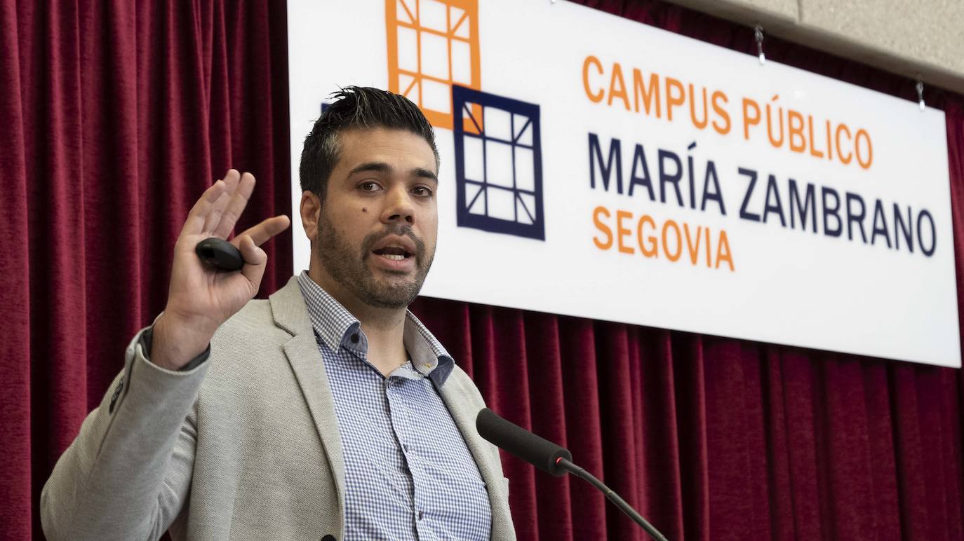 Fotos: «Conectados»en la UVA