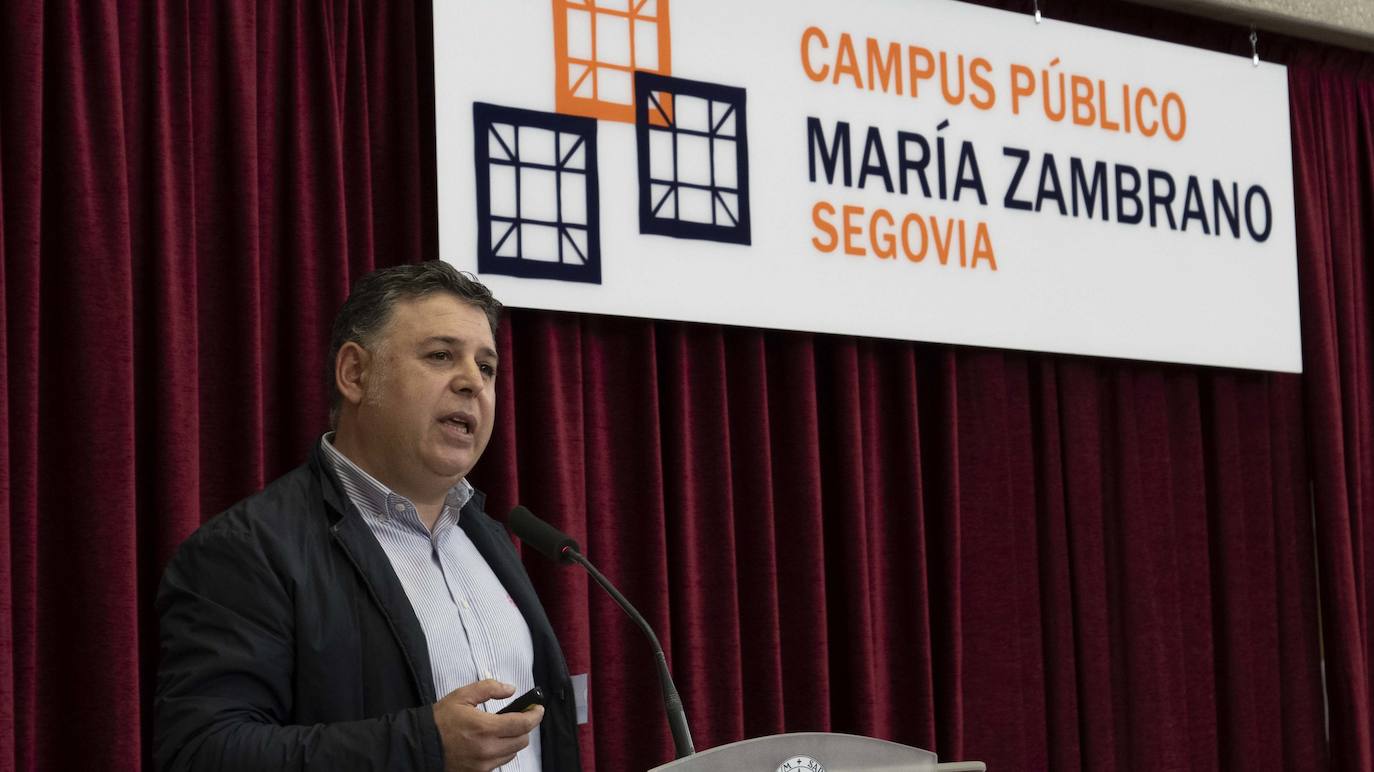 Fotos: «Conectados»en la UVA