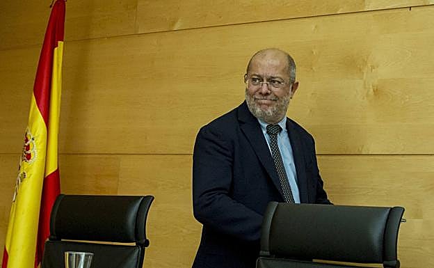 Igea recuerda a Silvia Clemente que «en lo alto de la jerarquía de un partido político están sus militantes»