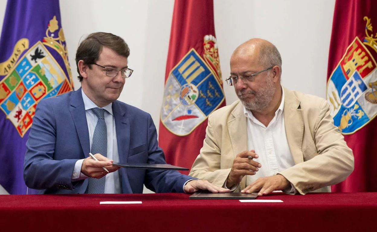 Alfonso Fernández Mañueco y Francisco Igea, el pasado mes de julio.
