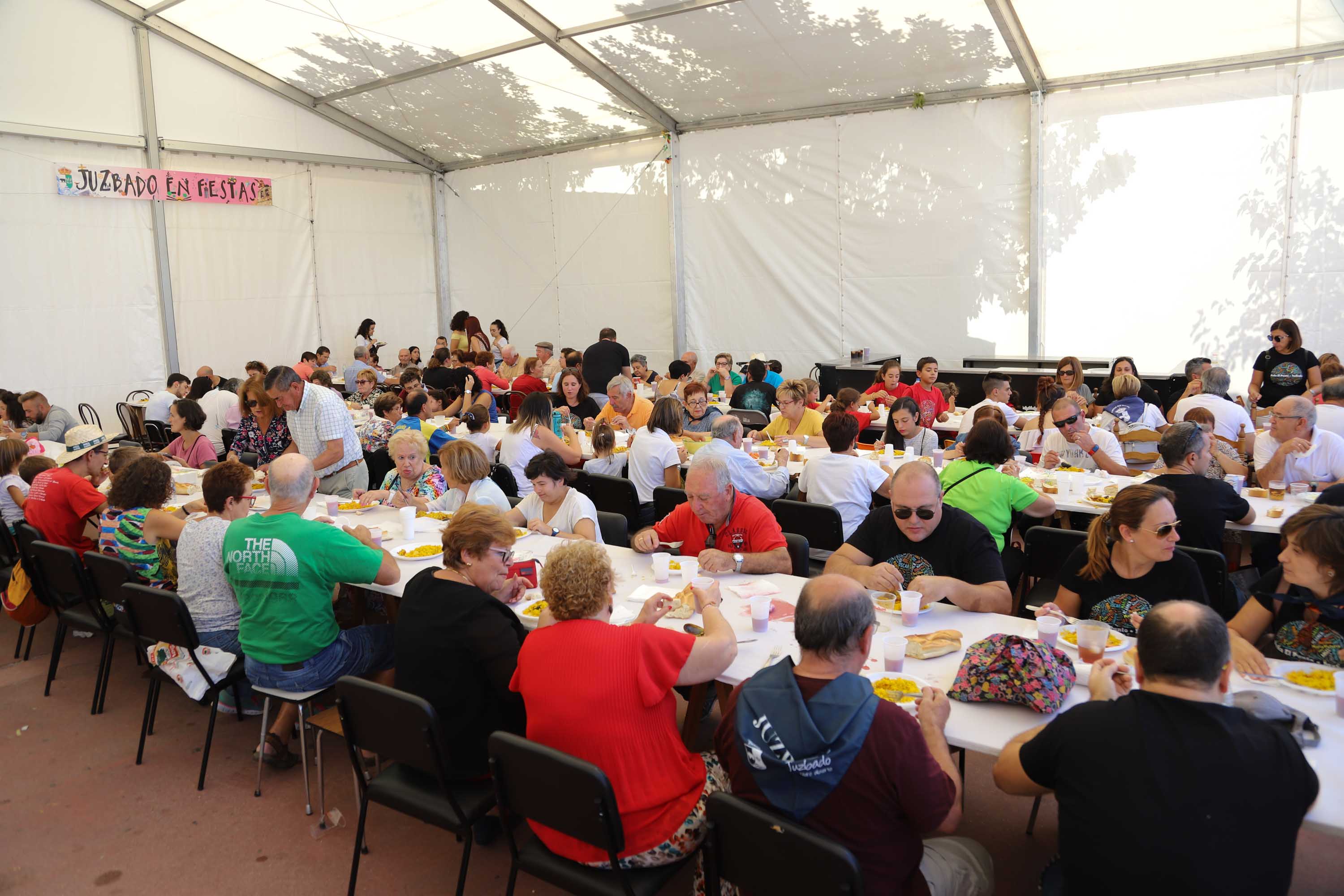 Fotos: Comida popular en las fiestas de Juzbado