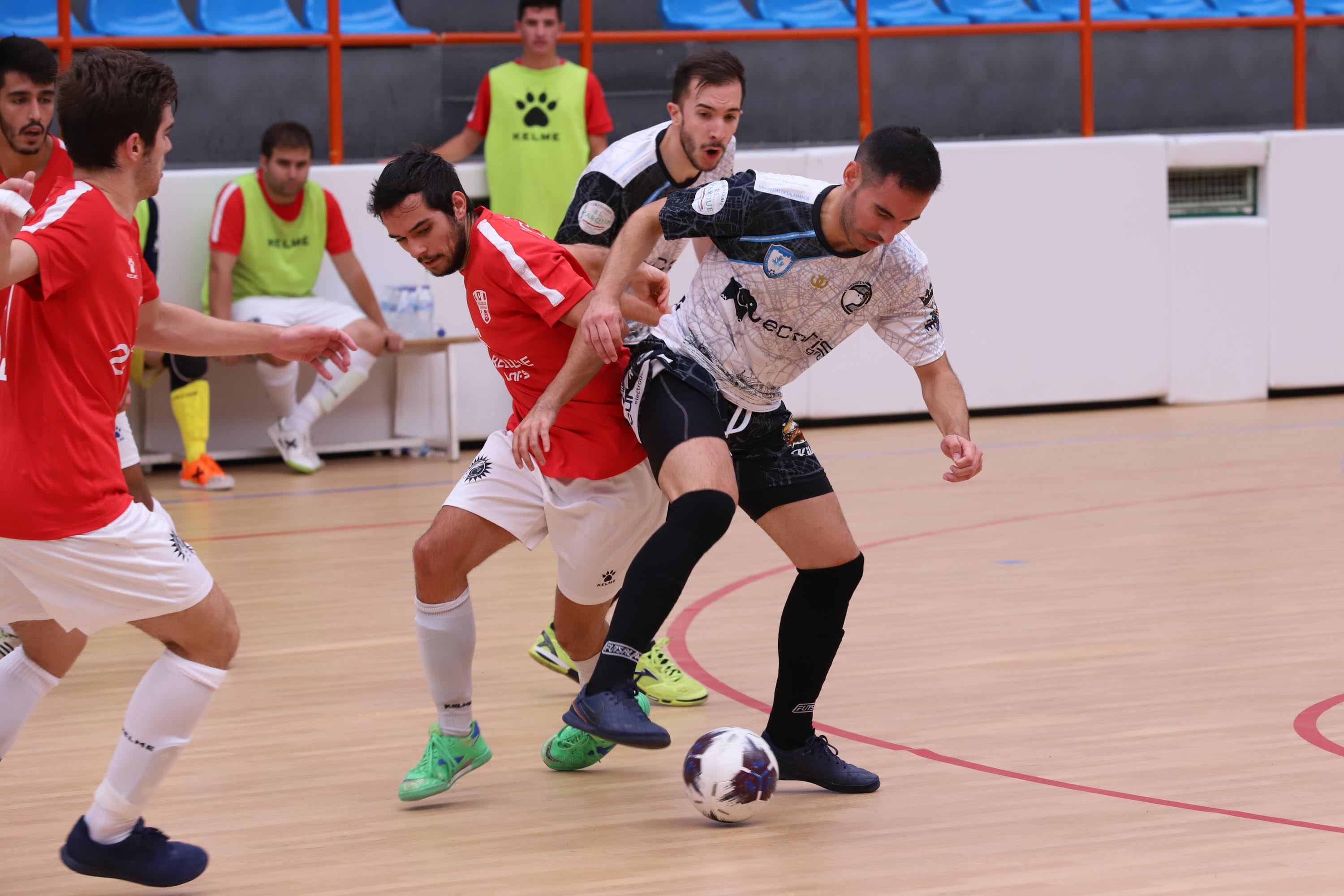 El partido de fútbol sala entre FS Salamanca Unionistas y el Tierno Galván. 