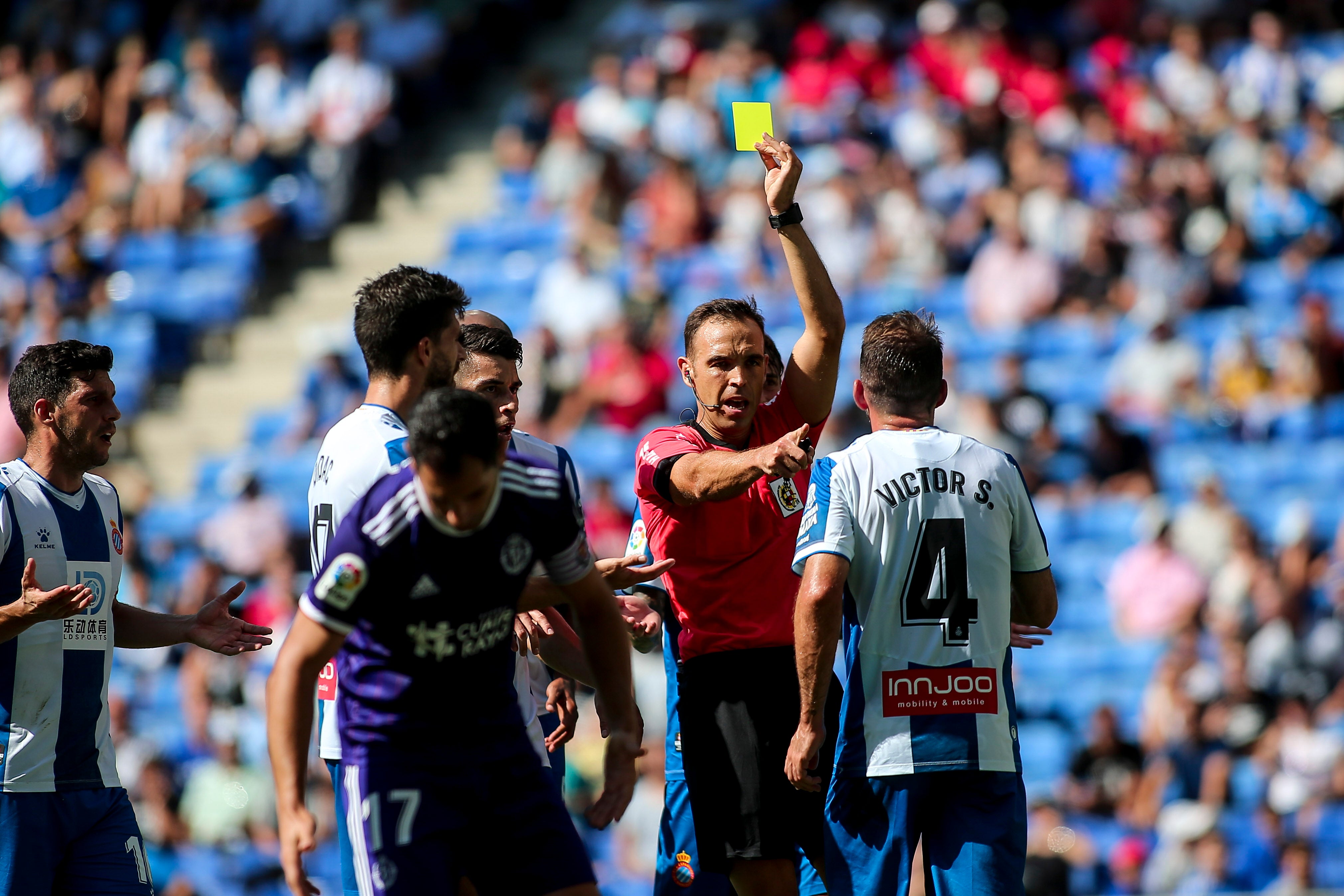 El Real Valladolid logra por primera vez sacar los tres puntos de Cornellà.