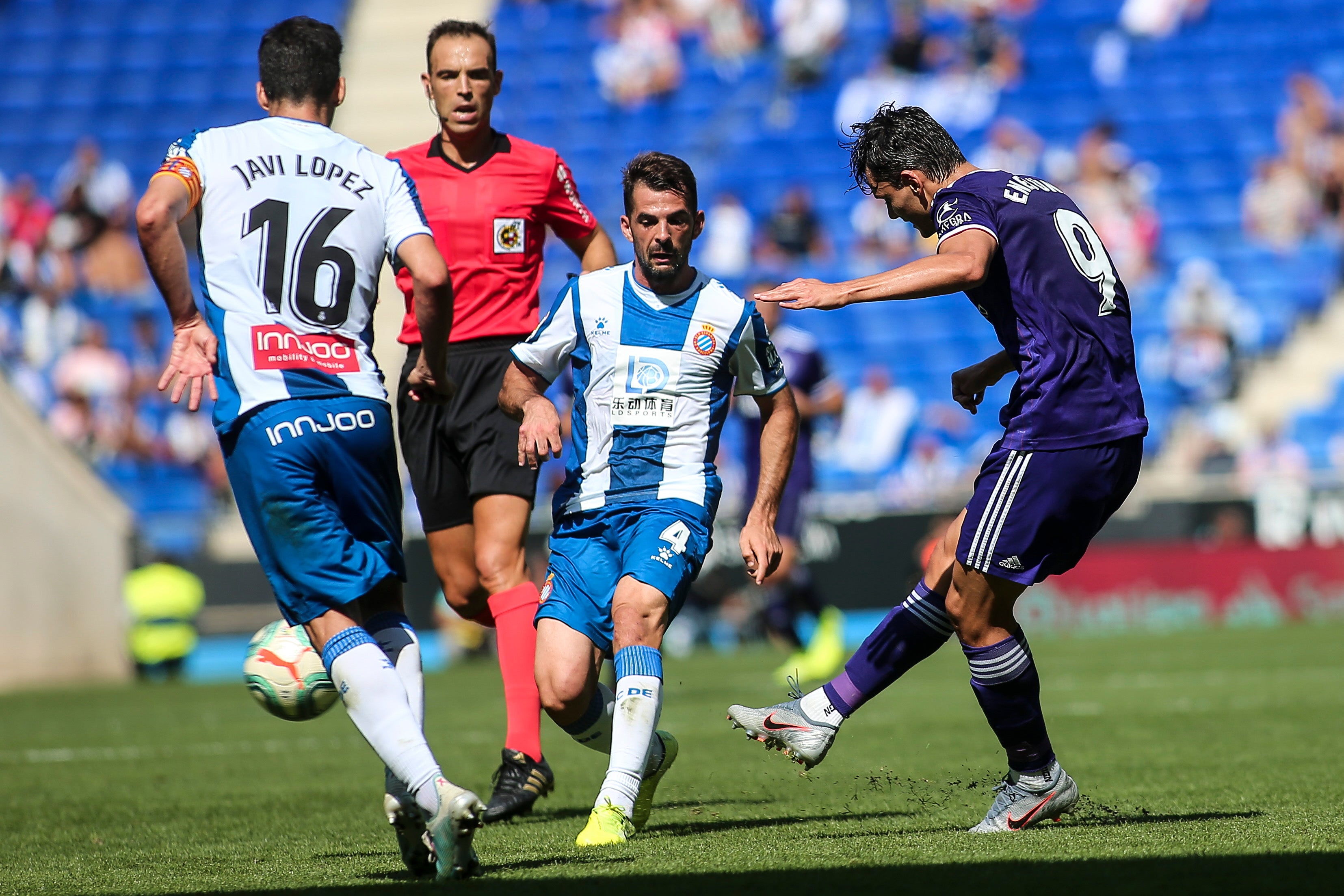 El Real Valladolid logra por primera vez sacar los tres puntos de Cornellà.