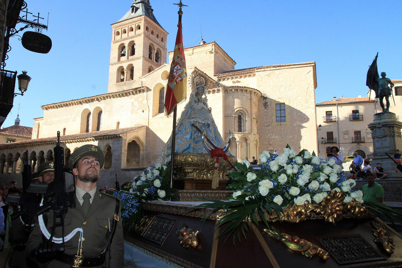 Finaliza la solemne novena de la patrona de Segovia, que ha sido acompañada por miles de segovianos en el traslado desde la Catedral