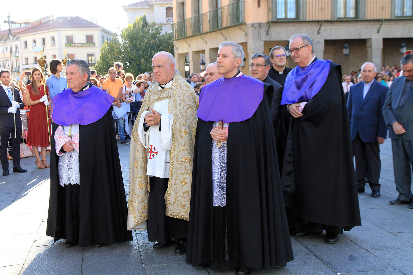 Finaliza la solemne novena de la patrona de Segovia, que ha sido acompañada por miles de segovianos en el traslado desde la Catedral