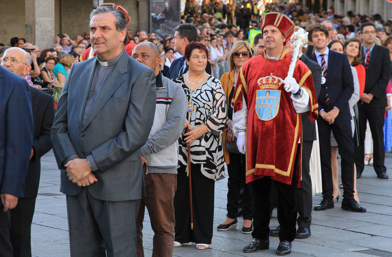 Finaliza la solemne novena de la patrona de Segovia, que ha sido acompañada por miles de segovianos en el traslado desde la Catedral