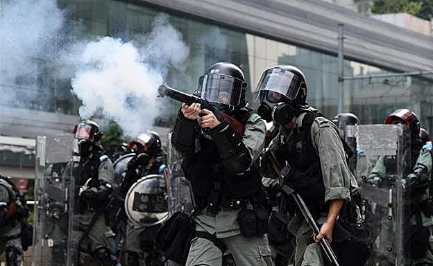 Imagen de agentes durante las protestas. 